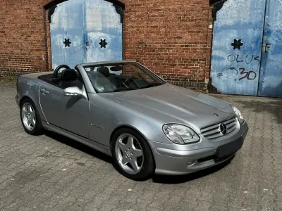 Gebraucht Mercedes SLK230 197 PS (144 kW) 2002 Silber Cabrio