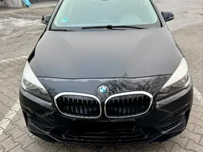 Gebraucht BMW 218 Active Tourer Advantage 150 PS (110 kW) 2019 Schwarz Van / Kleinbus