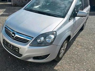 Second-hand Opel Zafira 120 CP (88 kW) 2010 Argintiu Monovolum