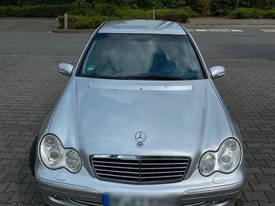 Mercedes C270