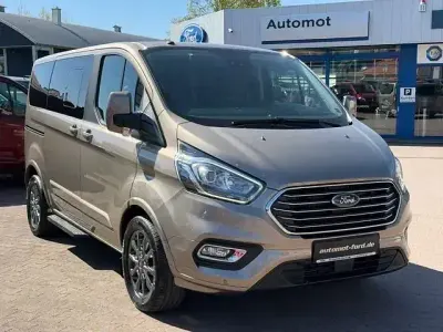Gebraucht Ford Tourneo Custom Titanium 170 PS (125 kW) 2019 Andere Van