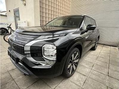 Neu Mitsubishi Outlander P-HEV Intro Edition 306 PS (225 kW) 2026 Schwarz SUV