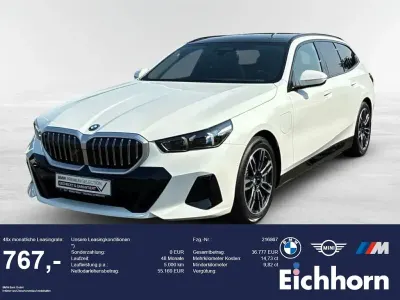 Gebraucht BMW 550e M Sport 313 PS (230 kW) 2025 Weiß Kombi