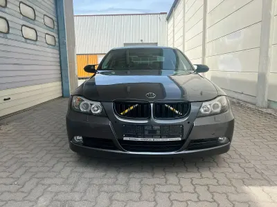 Gebraucht BMW 318 Sport Line 129 PS (94 kW) 2005 Grau Limousine