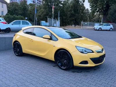 Gebraucht Opel Astra GTC Edition 179 PS (131 kW) 2011 Gelb