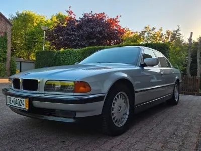 Brugt BMW 735 235 HK (172 kW) 1998 Sølv Sedan
