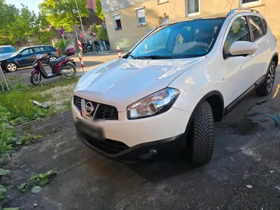 Gebraucht Nissan Qashqai 119 PS (87 kW) 2013 Weiß SUV