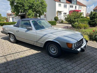Begagnad Mercedes SL380 204 HK (150 kW) 1984 Silver Cab