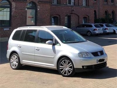 Gebraucht VW Touran 140 PS (102 kW) 2006 Silber Van / Kleinbus