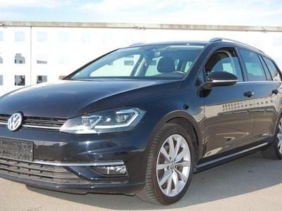 Gebraucht VW Golf VII Highline 125 PS (91 kW) 2018 Schwarz Kombi