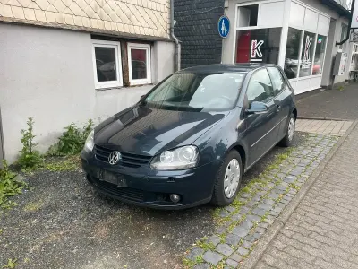 Gebraucht VW Golf IV 105 PS (77 kW) 2004 Blau Limousine