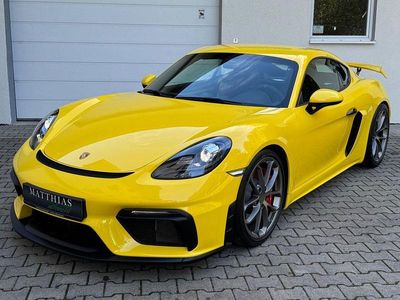 Porsche 718 Cayman GT4