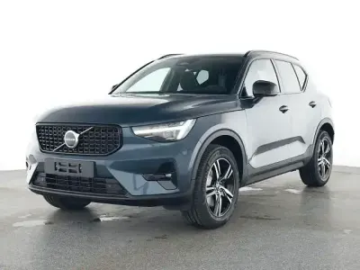 Gebraucht Volvo XC40 Plus 197 PS (144 kW) 2025 Denim blue / metallic (metallic) SUV