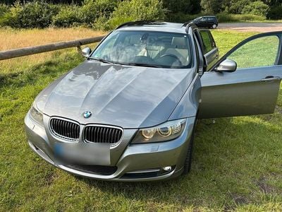 Gebraucht BMW 325 204 PS (150 kW) 2010 Grau Kombi