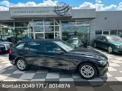 Gebraucht BMW 320 Advantage 190 PS (139 kW) 2018 Schwarz Kombi