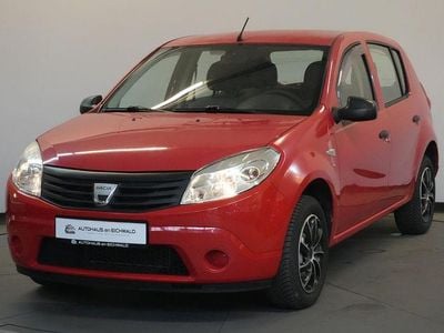 Rot Gebraucht 2009 Dacia Sandero Basis Limousine | 3.490 € (Etwas zu teuer)