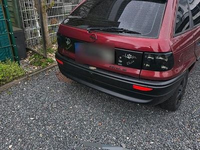 Second-hand Opel Astra 75 CP (55 kW) 1995 Roșu Hatchback