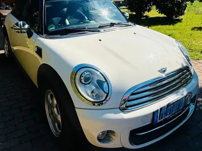 Gebraucht Mini Cooper D 111 PS (81 kW) 2012 Weiß Kleinwagen