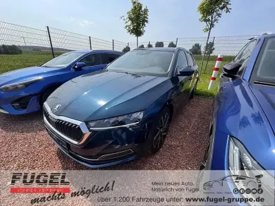 Gebraucht Skoda Octavia First Edition 204 PS (150 kW) 2020 Lavablau metallic Kombi