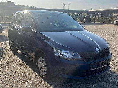 Gebraucht Skoda Fabia 60 PS (44 kW) 2018 Blau Kleinwagen