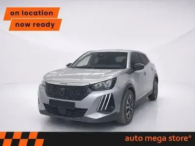 Gebraucht Peugeot e-2008 Style 114 kW (156 PS) 2025 Lack grau artense/typ aussenve SUV