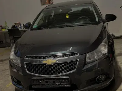 Gebraucht Chevrolet Cruze 163 PS (119 kW) 2011 Schwarz Limousine