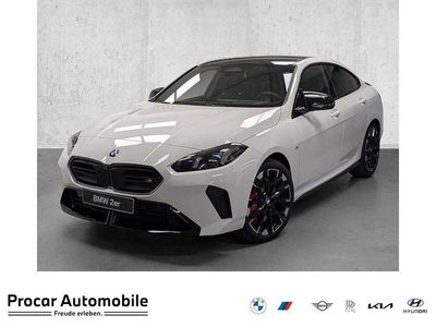 BMW M235
