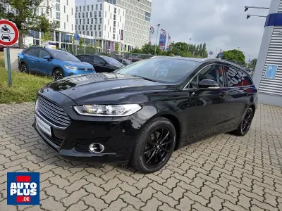 Gebraucht Ford Mondeo Titanium 150 PS (110 kW) 2016 Schwarz Kombi