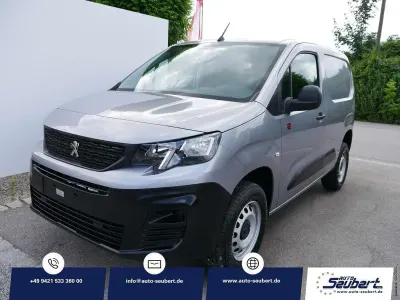 Neu Peugeot Partner 131 PS (96 kW) 2025 Silber Van / Kleinbus