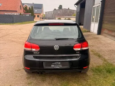 Gebraucht VW Golf VI Trendline 90 PS (66 kW) 2009 Schwarz Kleinwagen