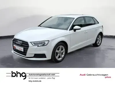 Gebraucht Audi A3 Sport 150 PS (110 kW) 2018 Weiß Limousine