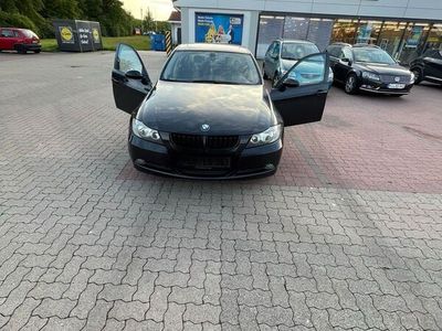 gebraucht BMW 318 i E90