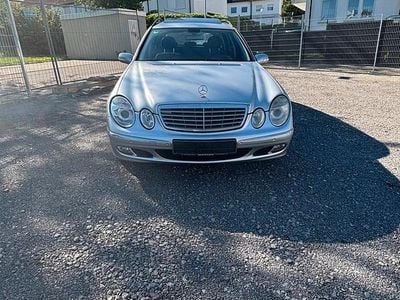 Mercedes E220