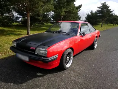 Begagnad Opel Manta 105 HK (77 kW) 1976 Röd Sportkupé