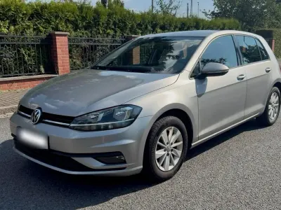 Gebraucht VW Golf VII Trendline 110 PS (80 kW) 2018 Kleinwagen