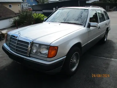 Gebraucht Mercedes 230 132 PS (97 kW) 1992 Silber Kombi