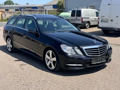 Gebraucht Mercedes E250 204 PS (150 kW) 2010 Schwarz Kombi