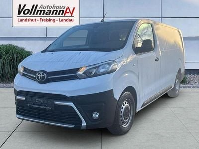 Weiß Gebraucht 2024 Toyota Proace Comfort Van / Kleinbus | 27.890 € (Fairer Preis)