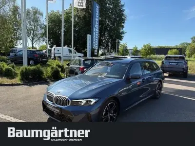 Używany BMW 330 M Sport 245 KM (180 kW) 2025 Niebieski Kombi