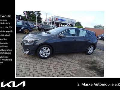 Neu Kia Ceed 140 PS (102 kW) 2025 Grau Kleinwagen