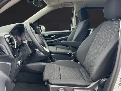 Gebraucht Mercedes Vito 237 PS (174 kW) 2024 Grau Van