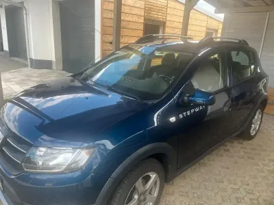 Gebraucht Dacia Sandero 90 PS (66 kW) 2016 Blau Limousine