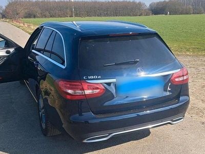 Gebraucht Mercedes C180 116 PS (85 kW) 2017 Blau Kombi