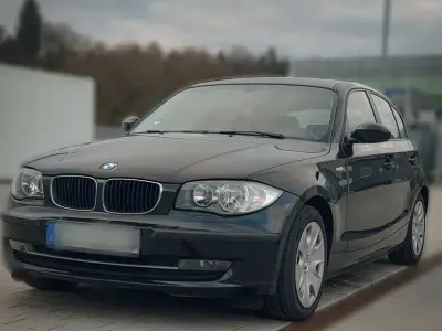 Gebraucht BMW 116 122 PS (89 kW) 2007 Schwarz Kleinwagen