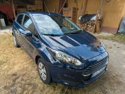 Gebraucht Ford Fiesta Trend 60 PS (44 kW) 2014 Blau Kleinwagen