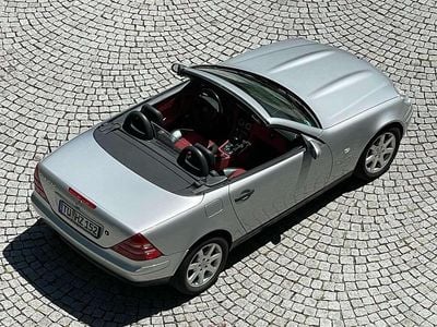 Gebraucht Mercedes SLK230 193 PS (141 kW) 1999 Silber Cabrio