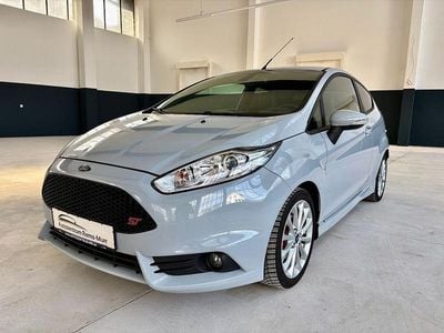 Gebraucht Ford Fiesta ST200 200 PS (147 kW) 2016 Grau
