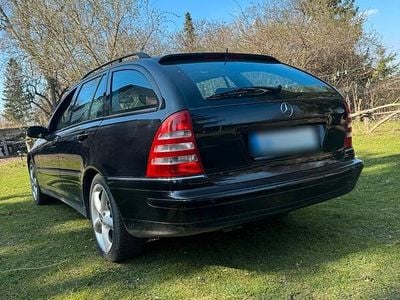 Usata Mercedes C320 218 CV (160 kW) 2004 Nero Station wagon