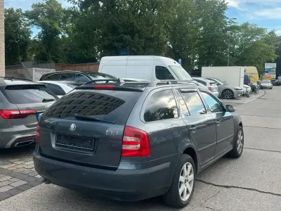 Gebraucht Skoda Octavia 140 PS (102 kW) 2007 Grau Kombi