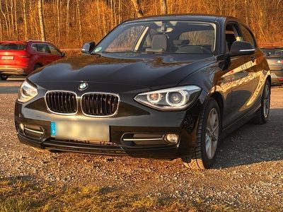Gebraucht BMW 116 Sport Line 136 PS (100 kW) 2013 Schwarz Kleinwagen